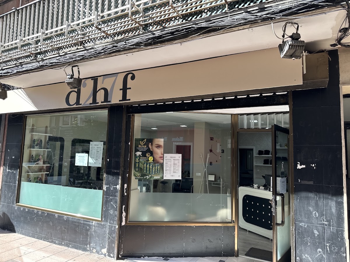 Fachada del salón DHF Estilistas en Alcobendas
